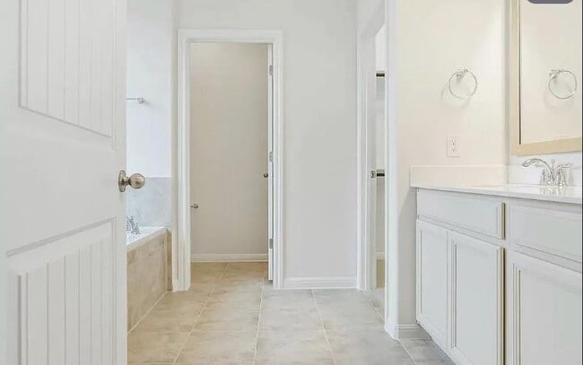 Building Photo - 4441 Arques Ave