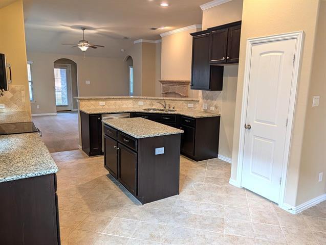 Building Photo - 11821 Beach St