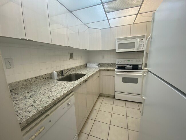 Building Photo - 1200 West Ave