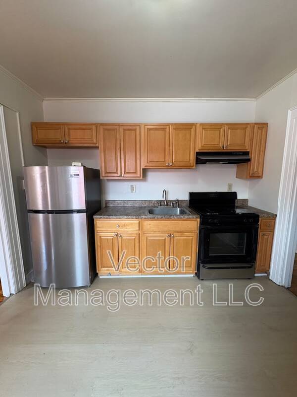 Building Photo - 1160 Dixwell Ave