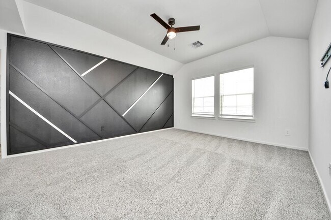 Building Photo - 13517 Heritage Mdw Ln