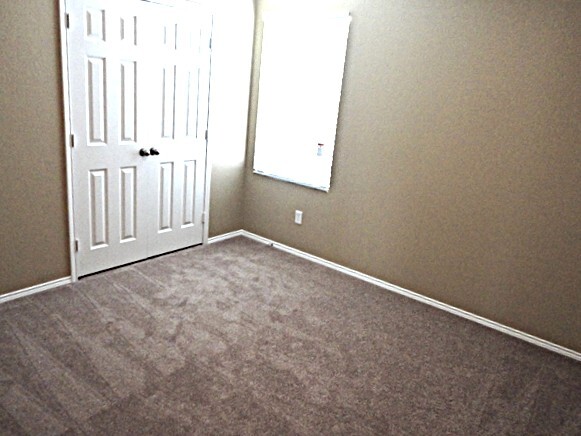 Building Photo - 606 Chapman Dr