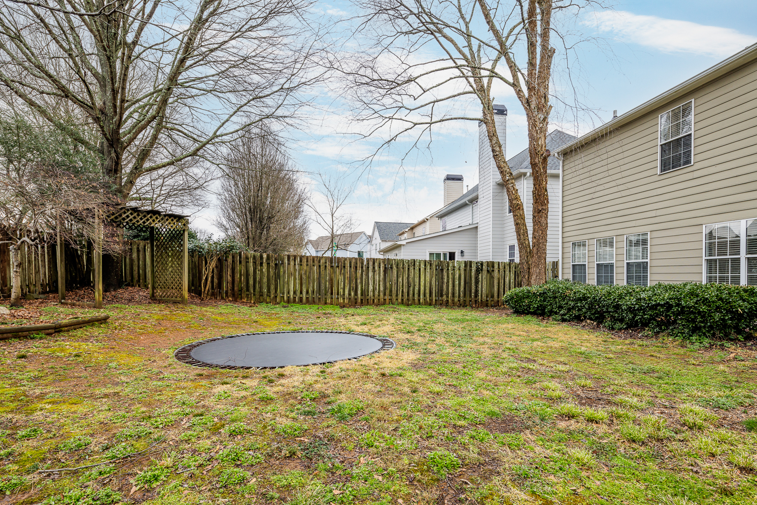Building Photo - 13005 Crabapple Lake Dr