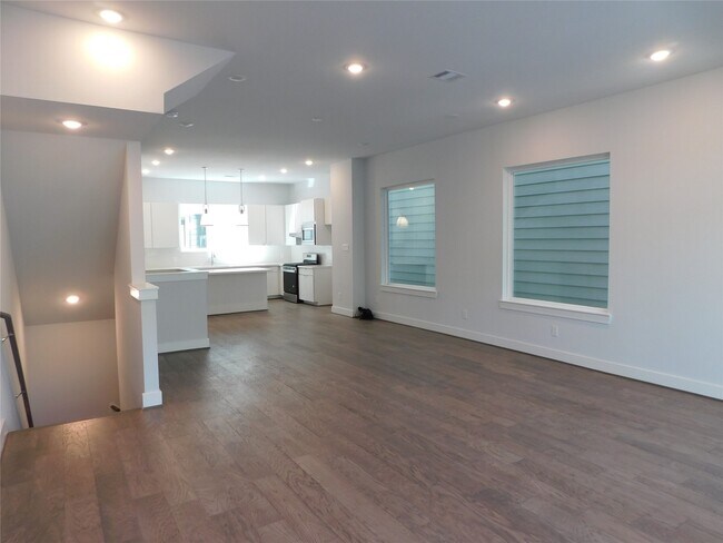 Building Photo - 4223 Eli St