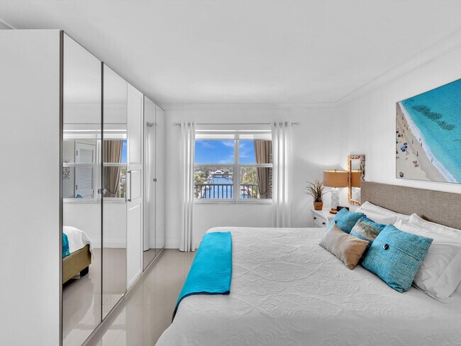 Building Photo - 3100 S Ocean Blvd