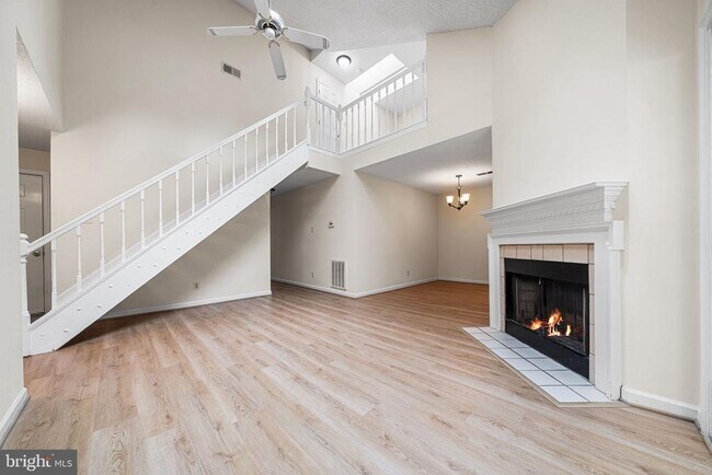 Building Photo - 12109 Green Ledge Ct