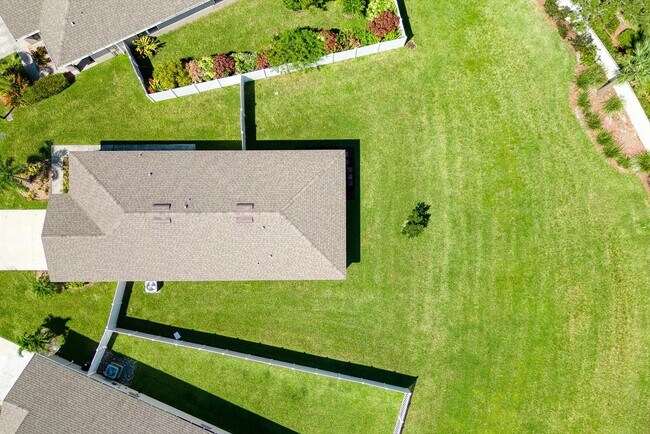 Building Photo - 11160 SW Hadley St