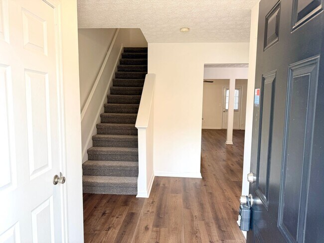 Building Photo - Welcome to this stunning 3-bedroom, 2.5-bathroom home located in the vibrant community of Decatur...