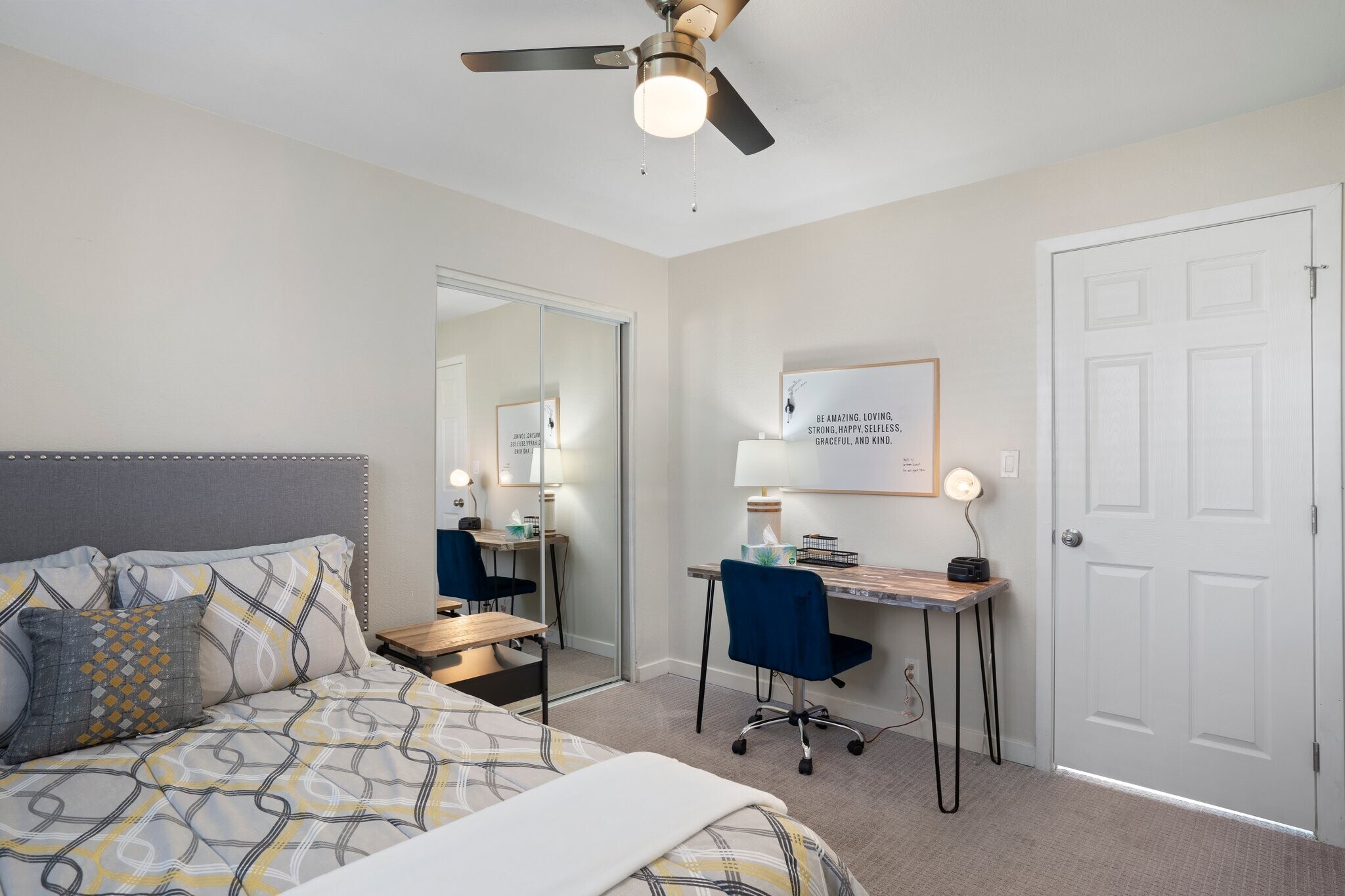 Building Photo - 7902 E Latham St