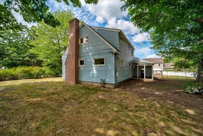Building Photo - 3 Bedroom Apartment in Burlington VT Avail...