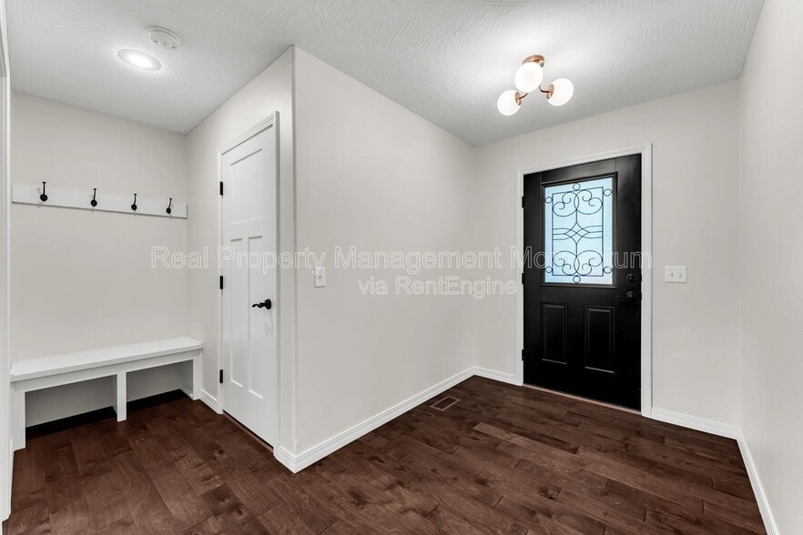 Building Photo - 825 S Trail Point Ct