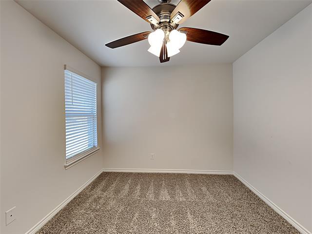 Building Photo - 604 Saddle Club Way