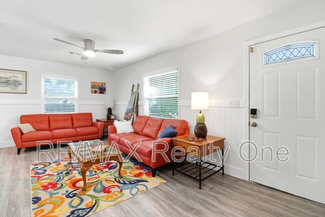 Building Photo - 750 NE 2nd Ave