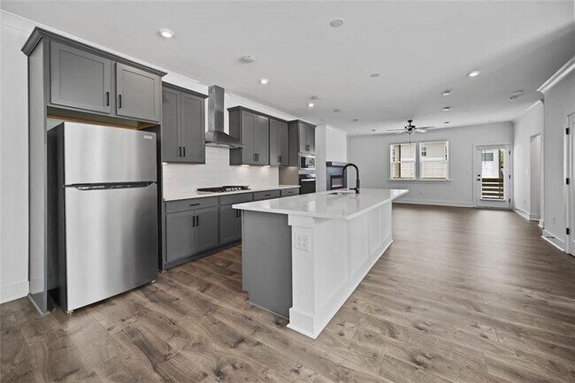 Building Photo - 3381 Macaiva Aly