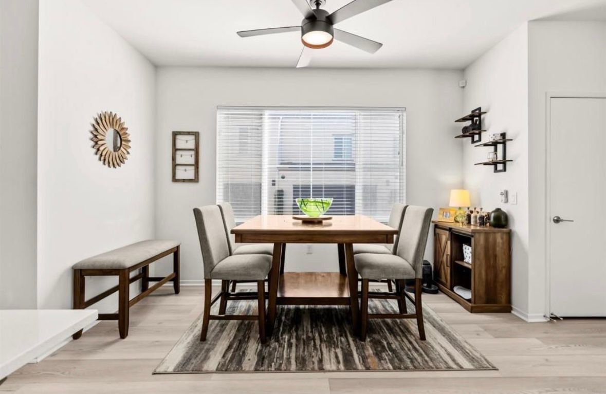 Building Photo - 359 Sweet Pl