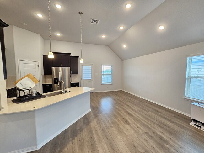Building Photo - Gorgeous First Time Rental, 4 bed, 3 full bath with flex room which could be used as a 5th bedroo...