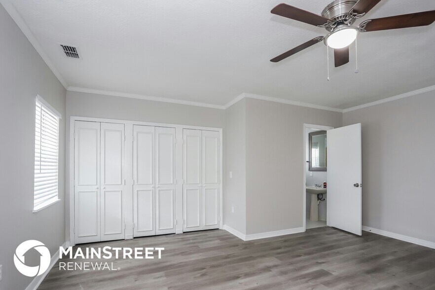 Building Photo - 834 Cinnamon Dr