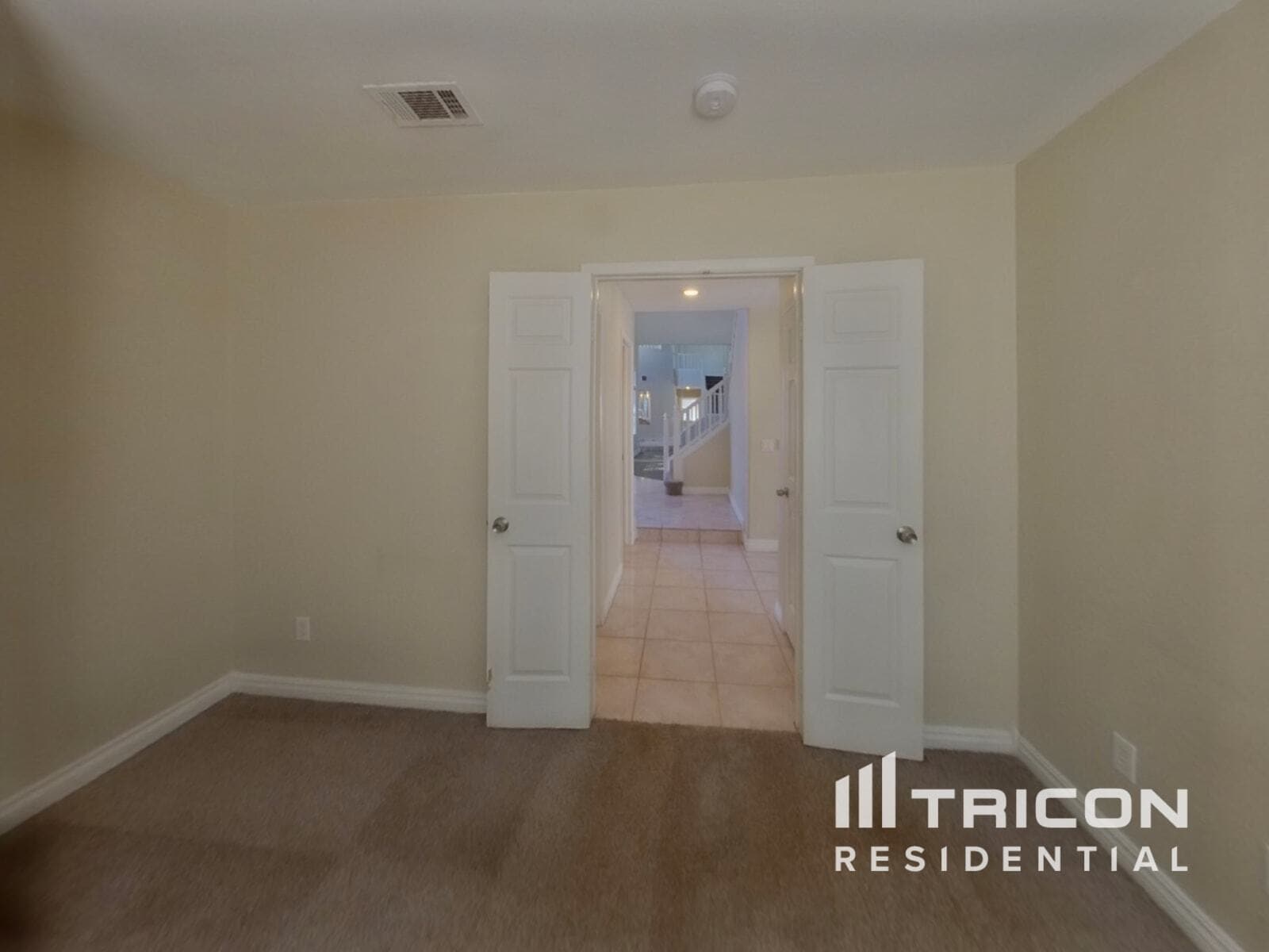 Building Photo - 1584 Bright View Dr
