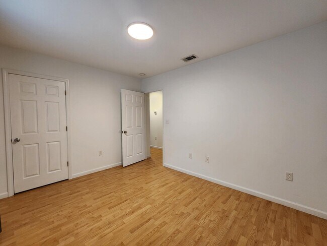 Building Photo - 321 Hollywood Blvd NW