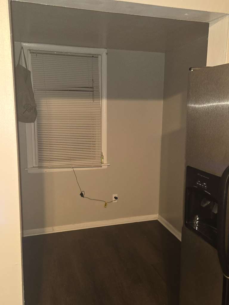 Building Photo - 8445 S Marquette Ave