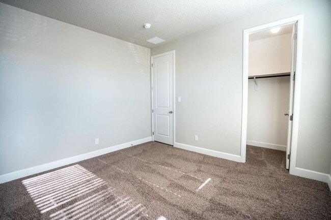 Building Photo - 6205 Redroot St NW