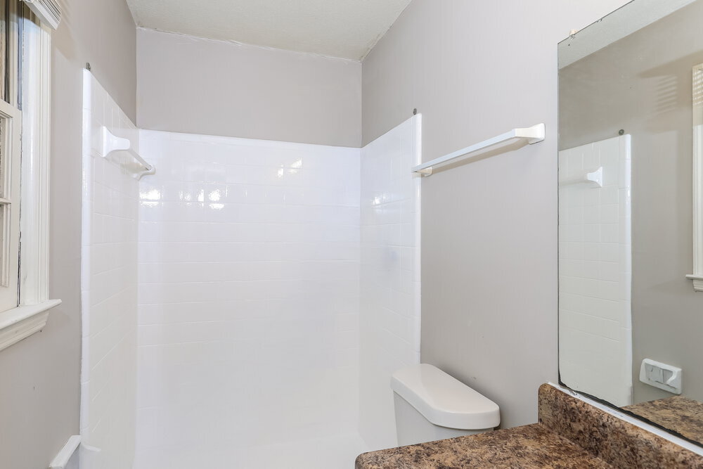 Building Photo - 235 Hurst Point