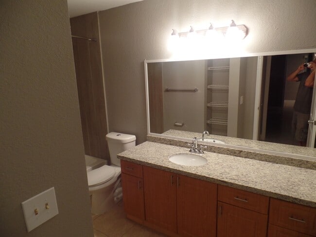 Building Photo - 3350 Pinewalk Dr N