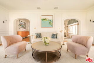 Building Photo - 1424 N Crescent Heights Blvd