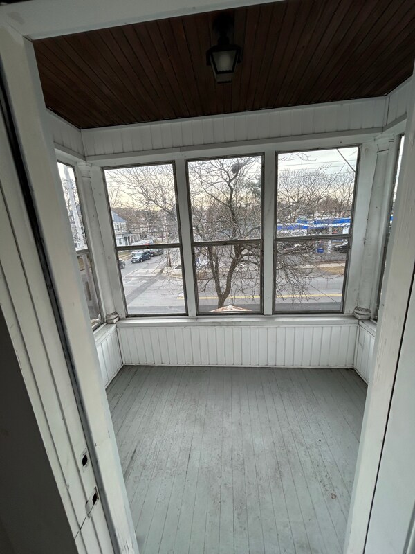 Building Photo - 1381 Union St