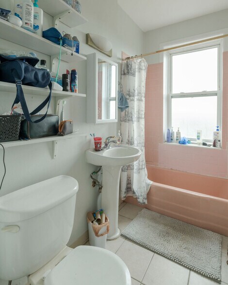 Building Photo - 178 Brighton Ave