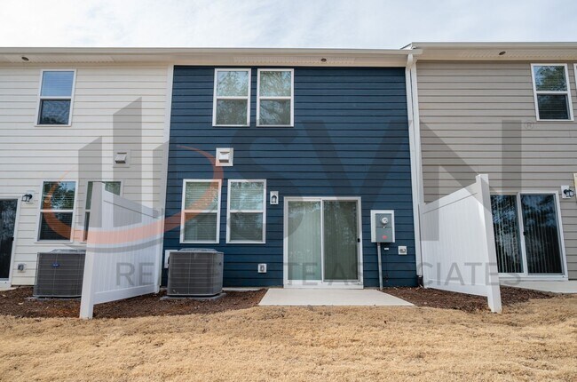 Building Photo - Brand New Construction! 3BD, 2.5BA Mebane Townhome Minutes from Tanger Outlets