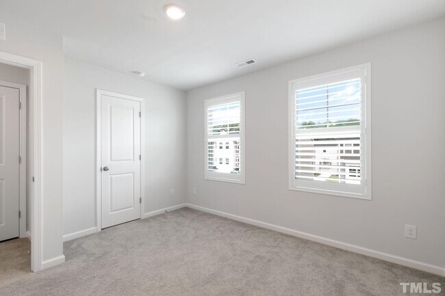 Building Photo - 4964 Southern Magnolia Dr