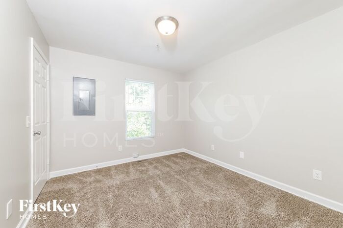 Building Photo - 4971 Trent Hill Dr