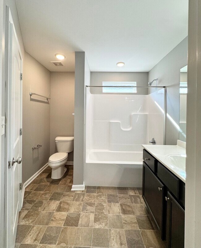 Building Photo - 2492 Feathersound Wy