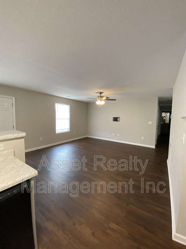 Building Photo - 2022 Bluebonnet Drive