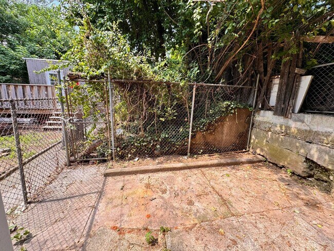 Building Photo - 5439 Hunter St