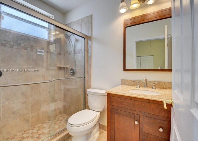 Building Photo - 8291 Hampton Wood Dr