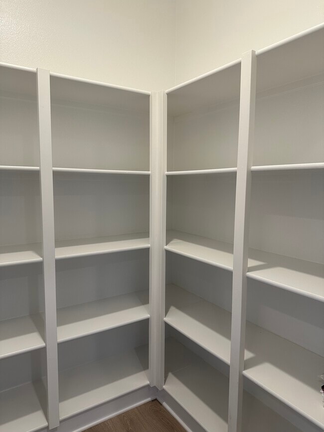 Building Photo - 2055 Woolem Pl