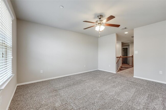 Building Photo - 2304 S Lakeline Blvd
