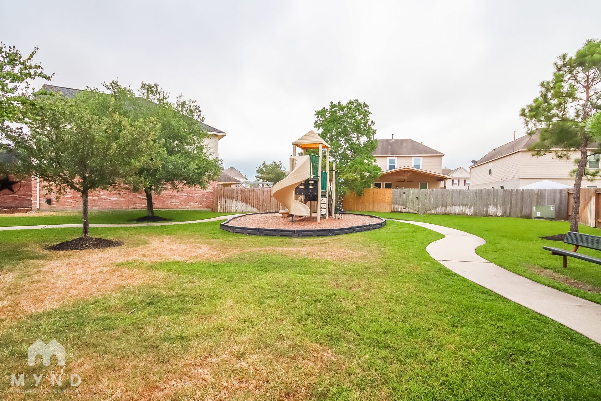 Building Photo - 5019 Forest Hurst Dr