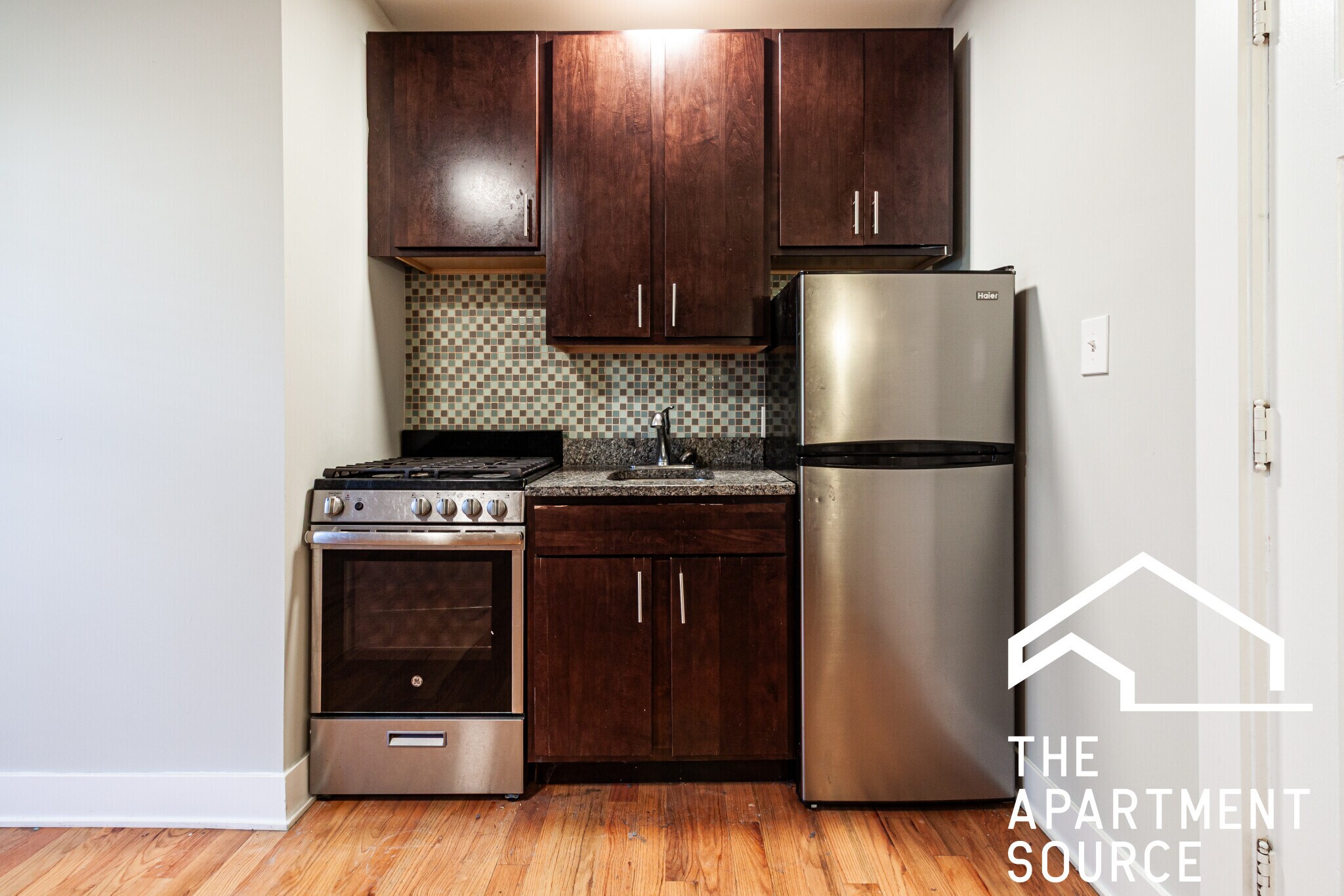 Building Photo - 4546 N Damen Ave