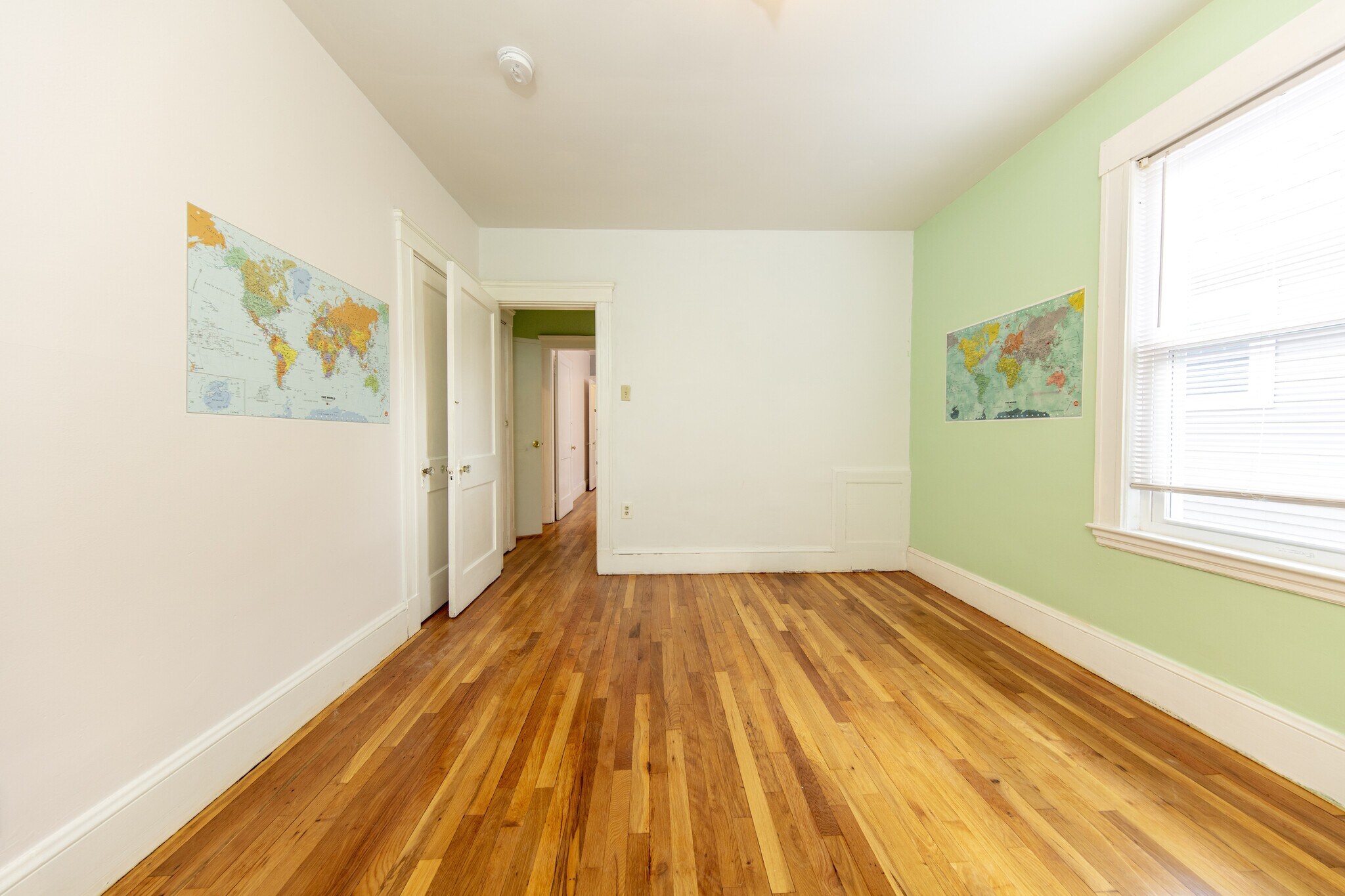 Building Photo - 20 Priesing St