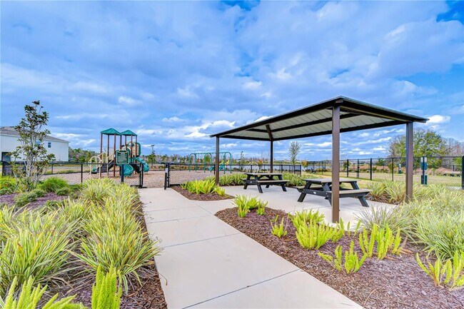 Building Photo - 17212 Bigleaf Mahogany Ln