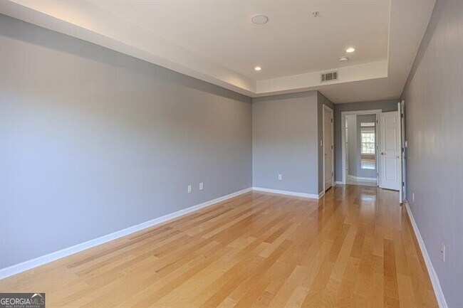 Building Photo - 3275 Lenox Rd NE