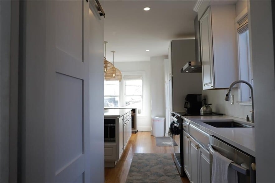 Building Photo - 299 Prospect Ave