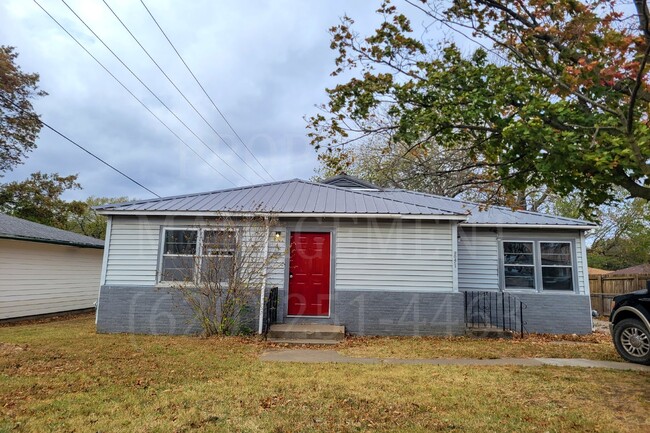 Primary Photo - 2 Bedroom Duplex Near Community Elementary