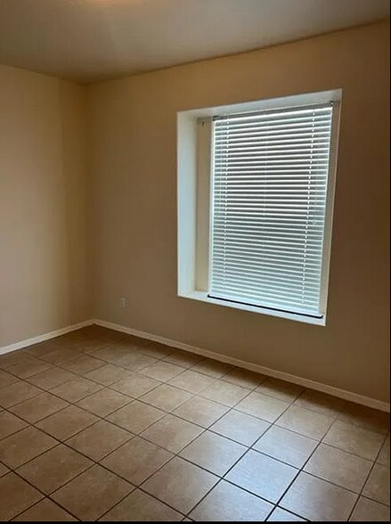 Building Photo - 1188 Gunsight Peak Dr