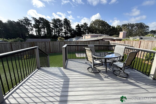Building Photo - Spacious 3-Bedroom Home in Desirable Neighborhood in South San Francisco
