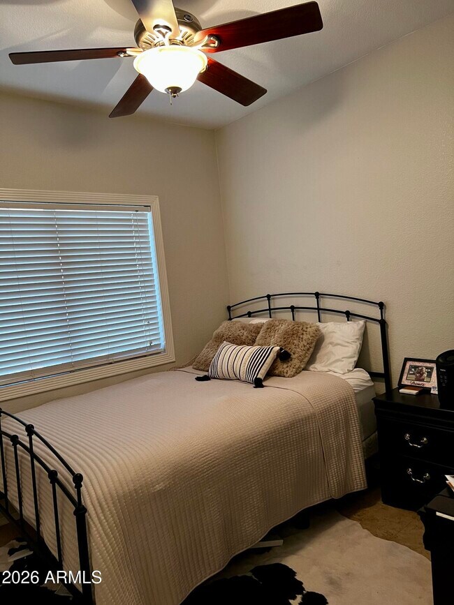 Building Photo - 4053 W Saddlehorn Rd