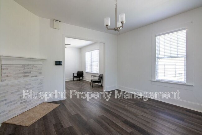 Building Photo - 5406 Court G